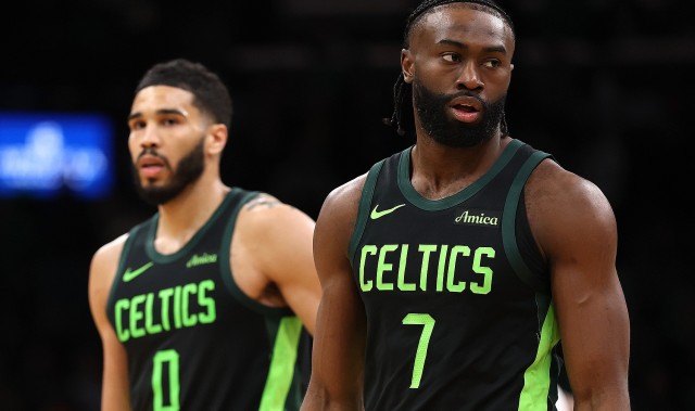 意外吗？布朗生涯第5次斩获三双 超塔图姆 升至队史第9位